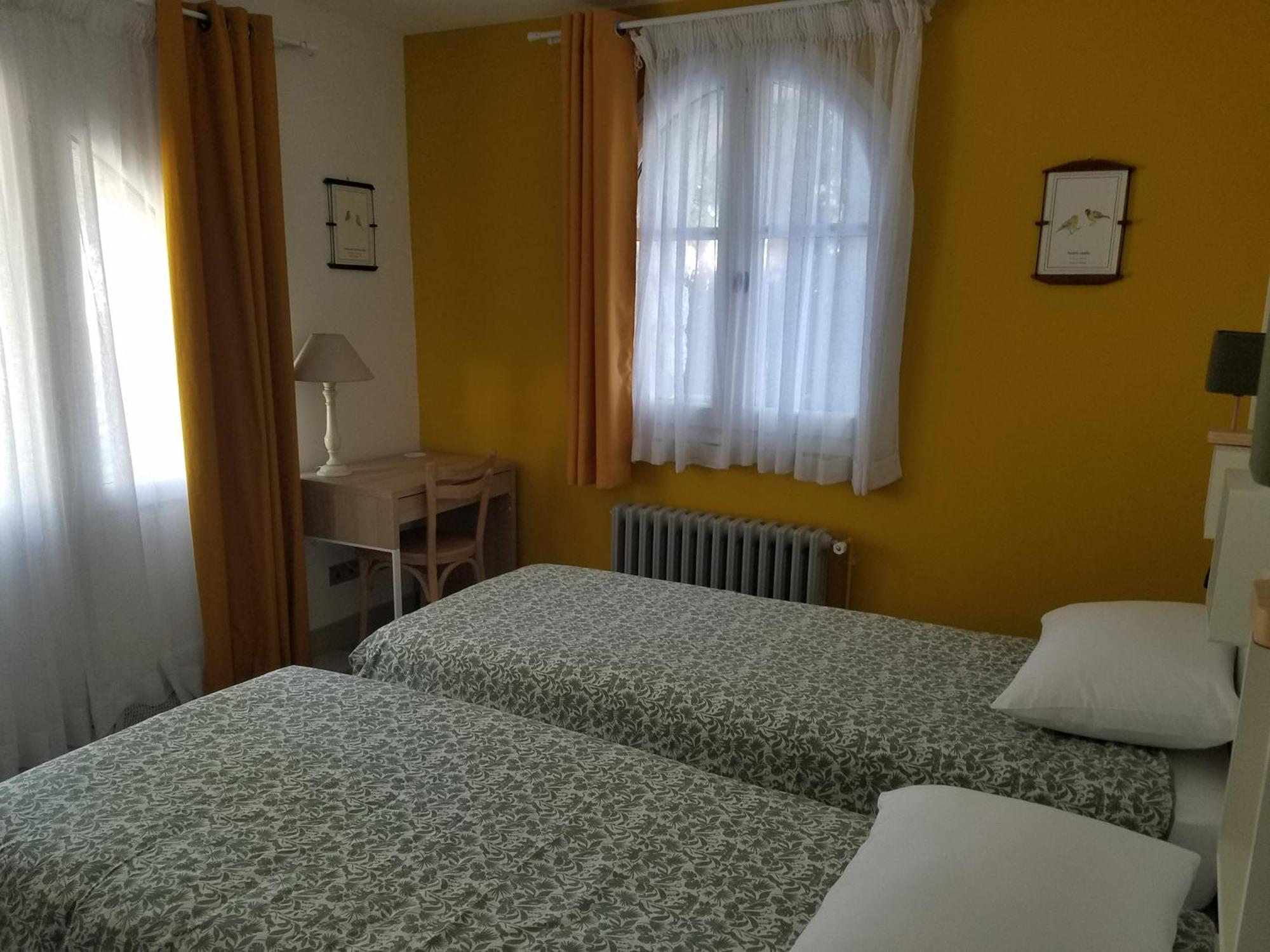 La Provencale Apartment Uzes Exterior photo